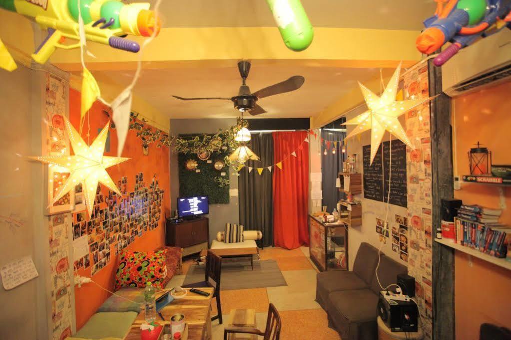 Kudi Hostel Bangkok Exterior photo